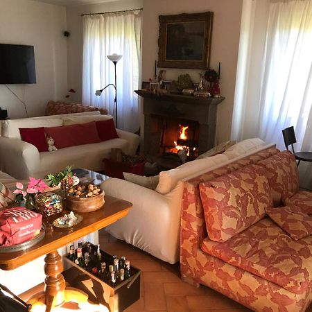 Casale Vicino Al Golf Nazionale Bed & Breakfast Monterosi Exterior foto