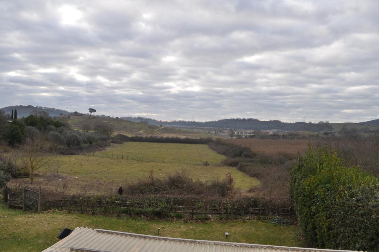 Casale Vicino Al Golf Nazionale Bed & Breakfast Monterosi Exterior foto